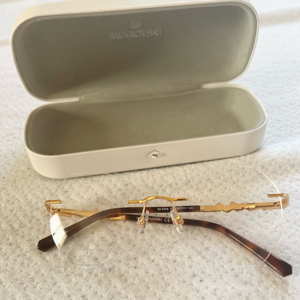 Gorgeous new glasses